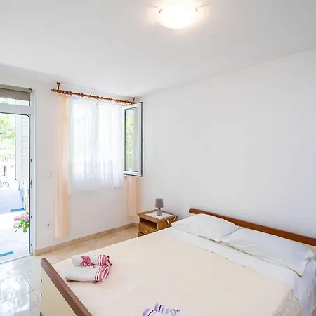 Appartement Zarac - One Bedroom With Terrace