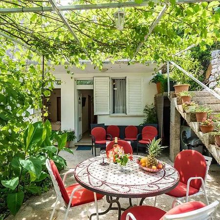 Zarac - One Bedroom With Terrace Appartement *