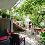 Apartmán Zarac - One Bedroom With Terrace