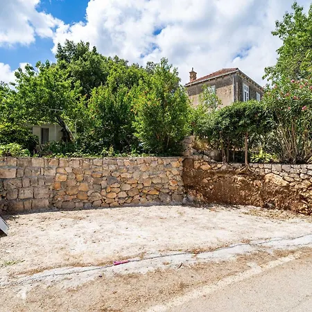 Zarac - One Bedroom With Terrace *