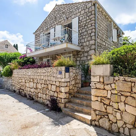 Zarac - One Bedroom With Terrace